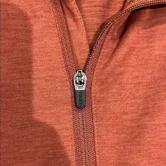 Vuori Rust Quarter-Zip - Picture 2 of 5